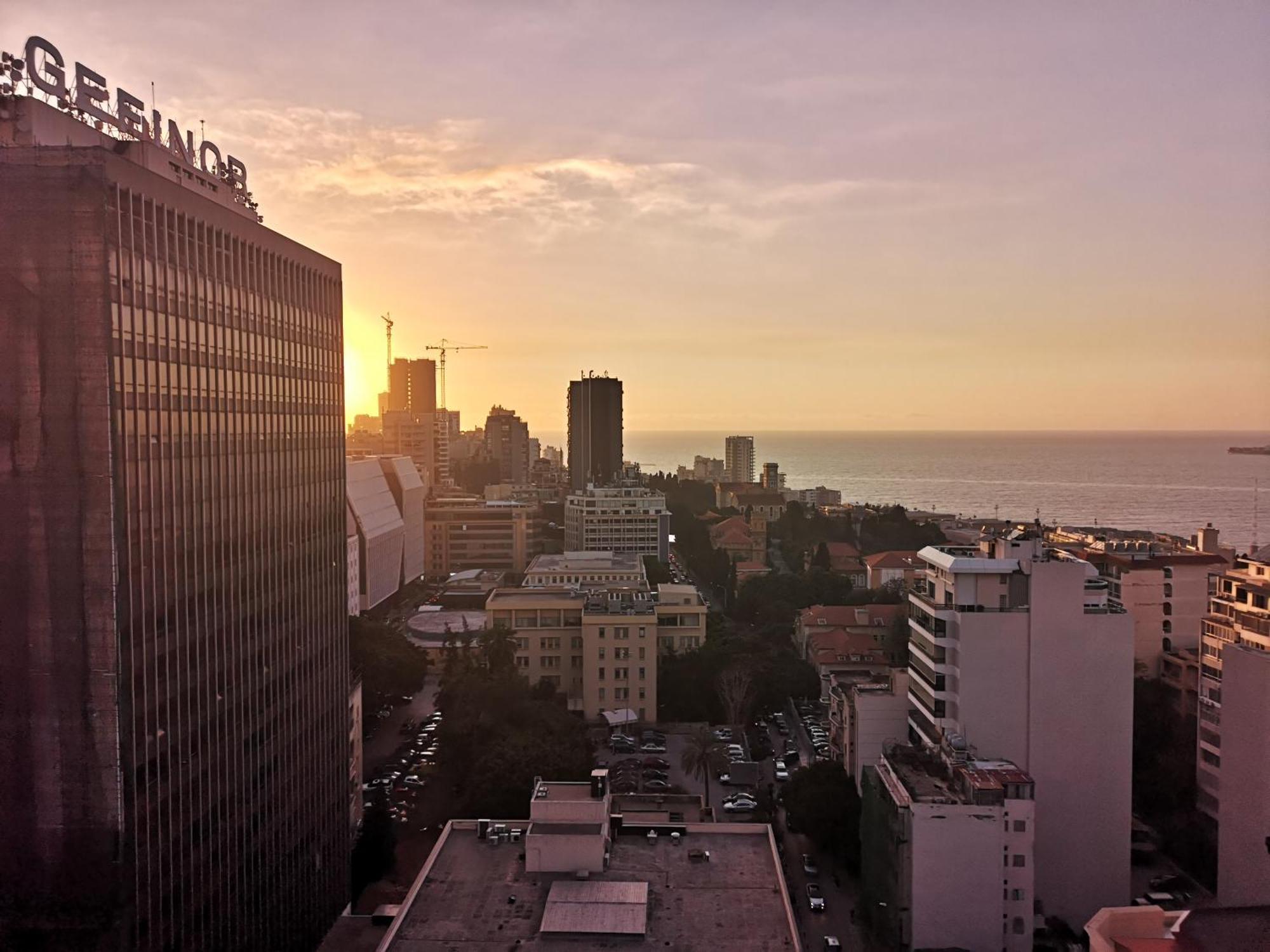 Gefinor Rotana - Beirut Hotel Bagian luar foto Tunis
