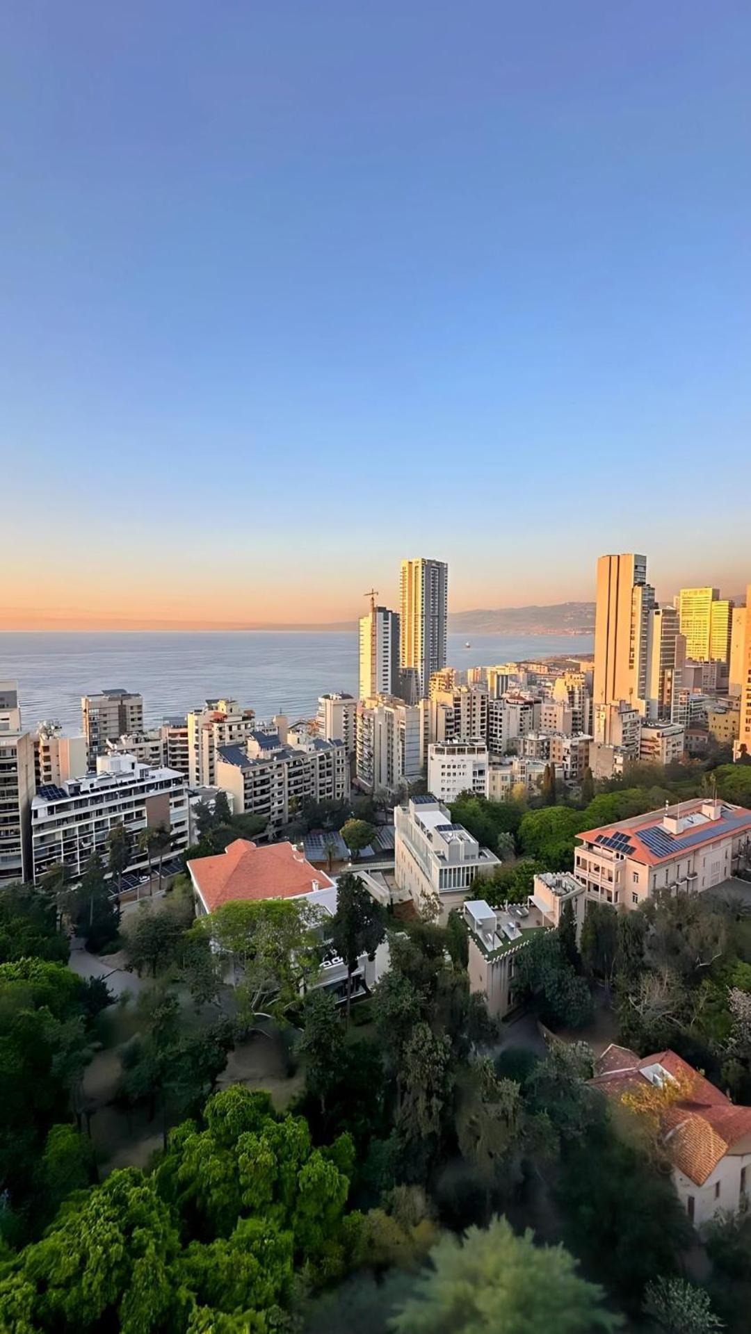 Gefinor Rotana - Beirut Hotel Bagian luar foto