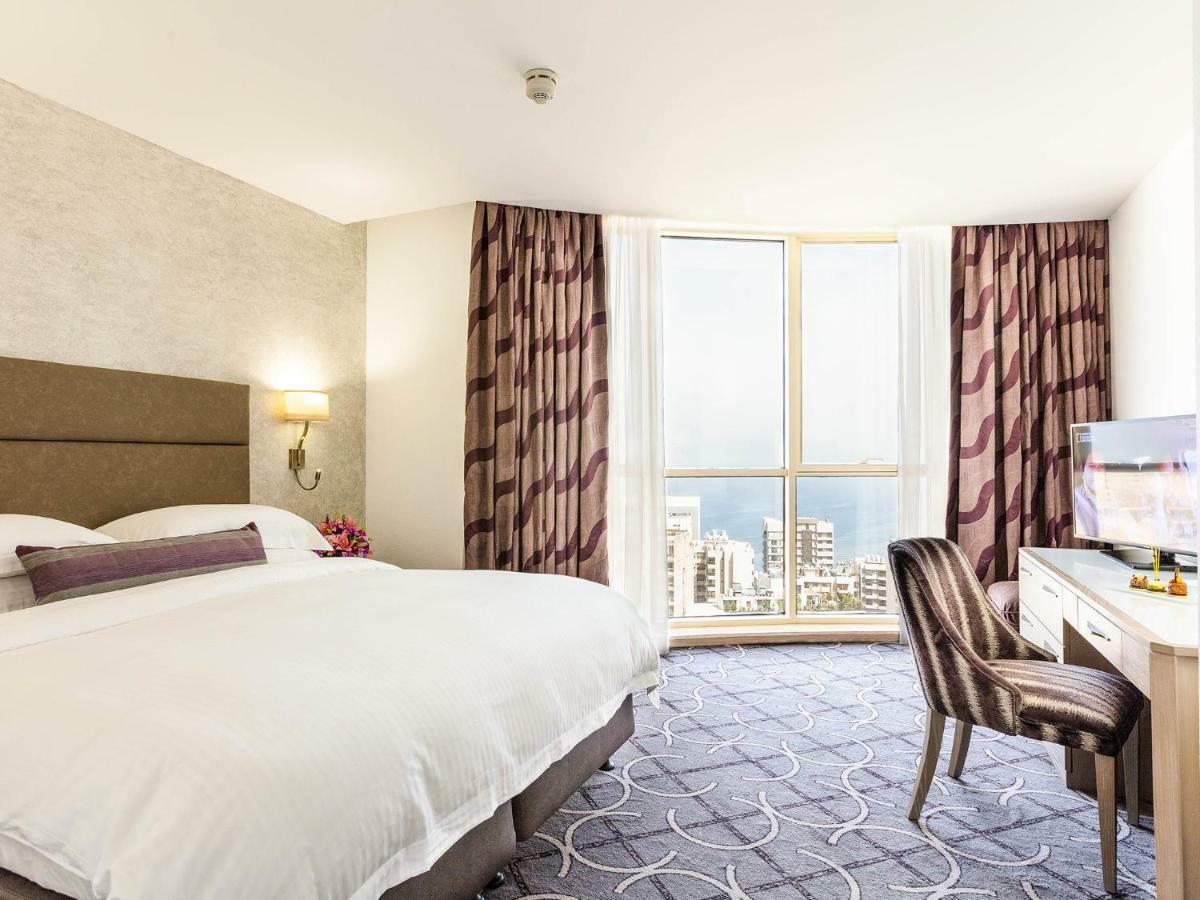 Gefinor Rotana - Beirut Hotel Bagian luar foto